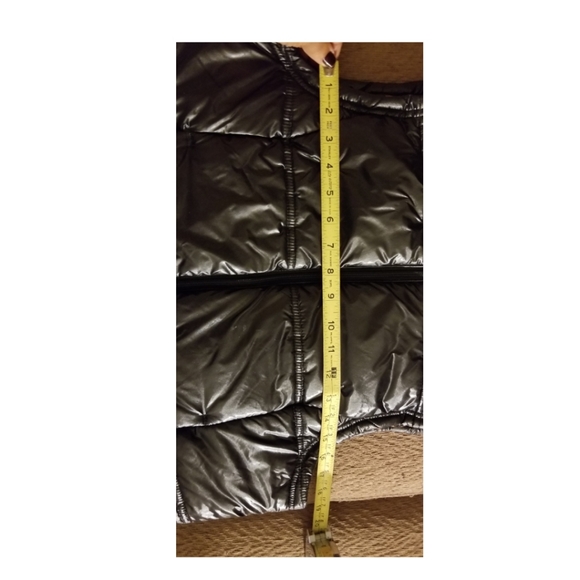 Vera Wang Princess vest - Picture 7 of 8